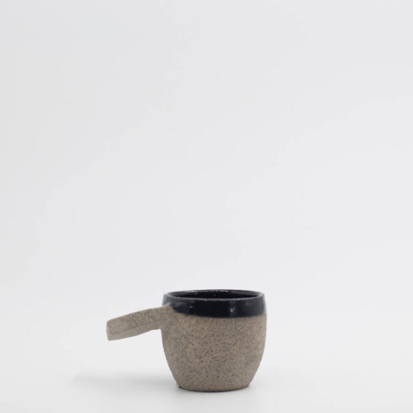 Small espresso cup with handle Doupiani