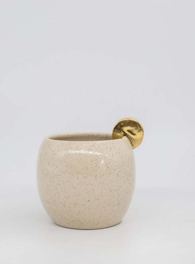 Round cup with handle Ypsilotera