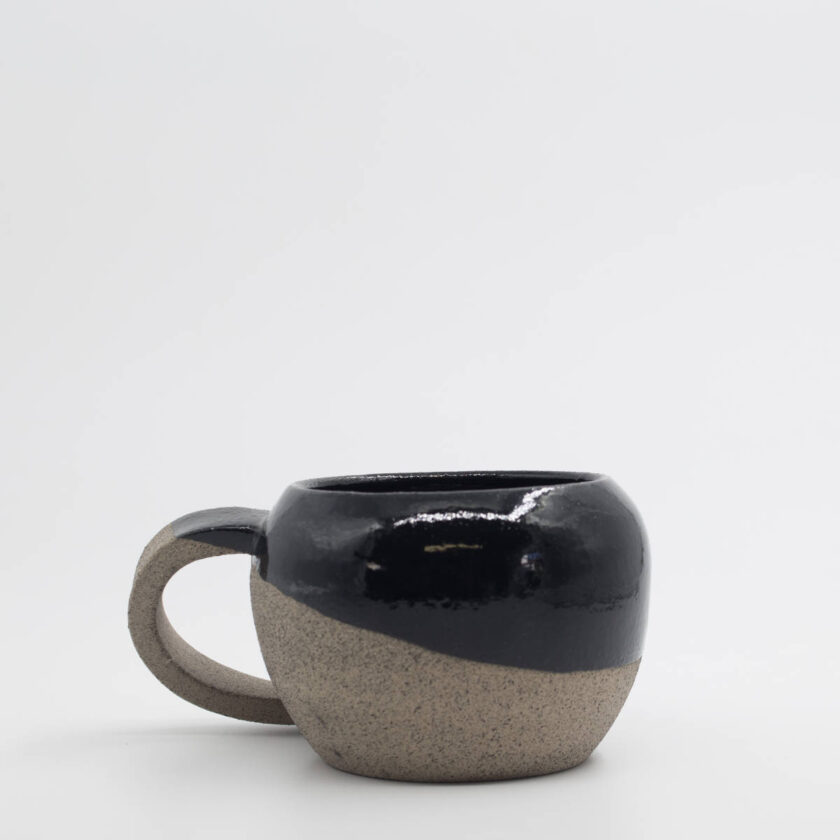 Round cup with handle Doupiani