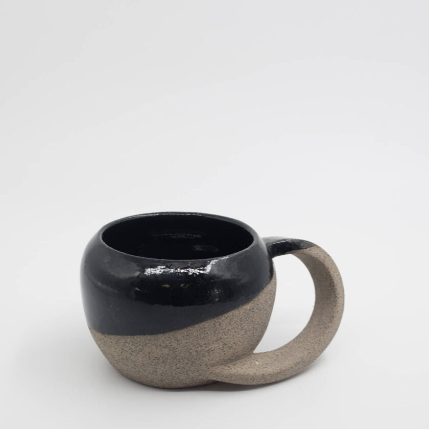 Round cup with handle Doupiani